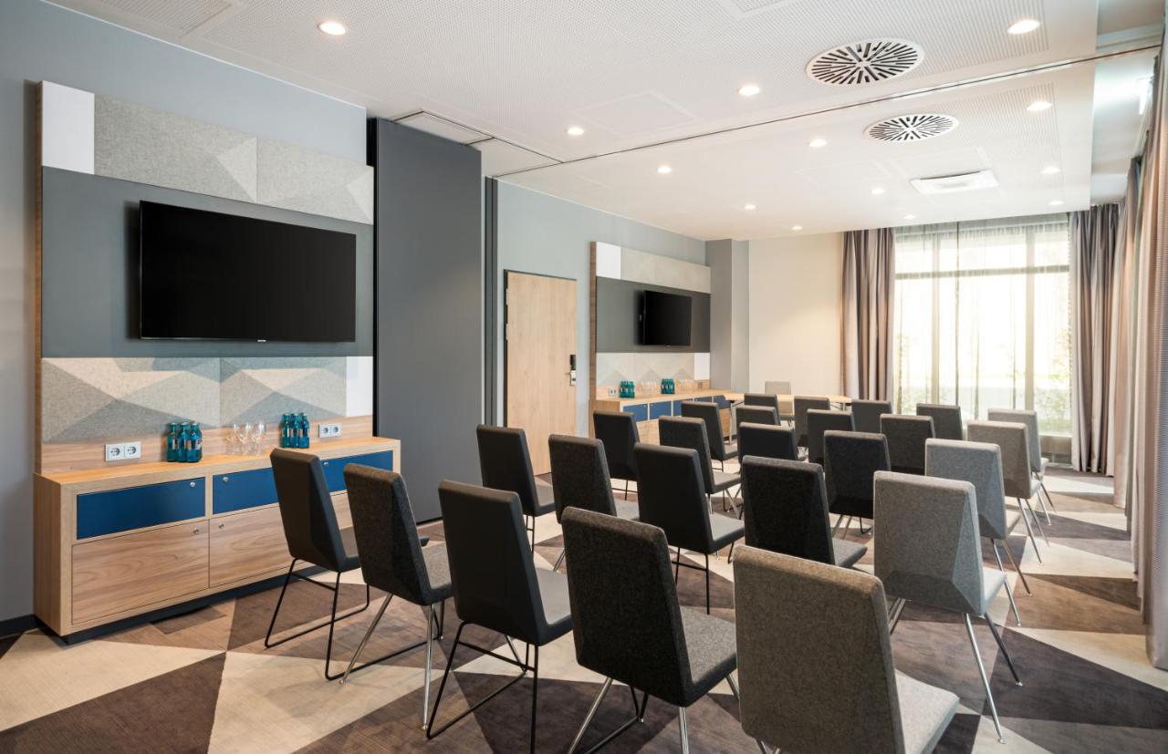 Holiday Inn Express - Rosenheim By Ihg Esterno foto